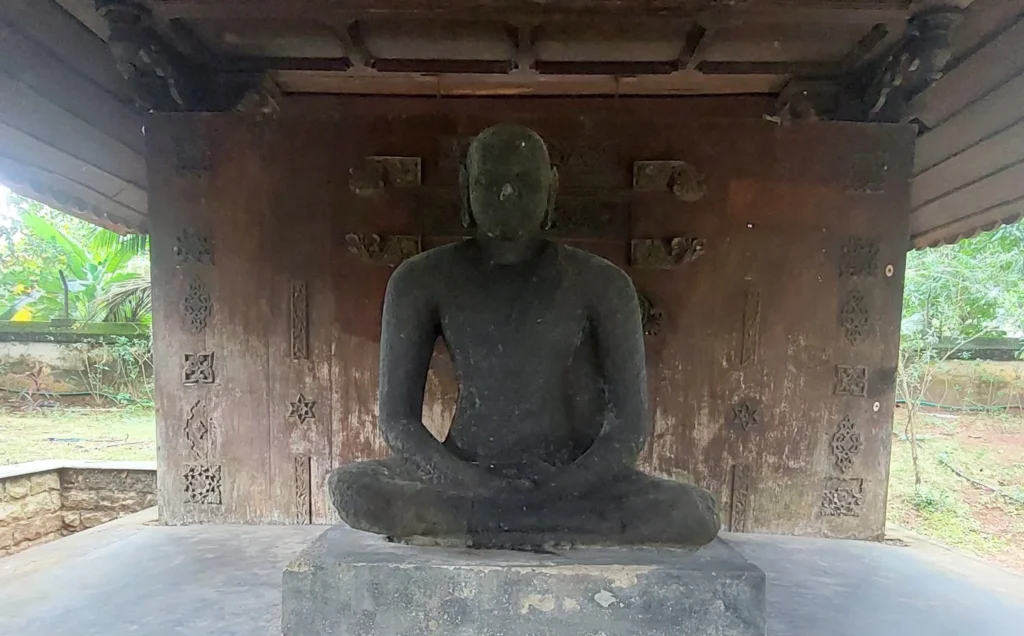 Krishnapuram palace kayamkulam buddha statue