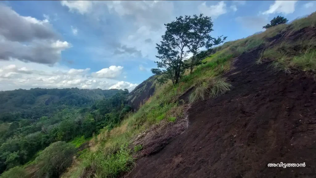 Rakshasanpara Koodal Rock Formations