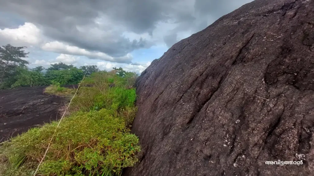 side of rakshasan rock koodal